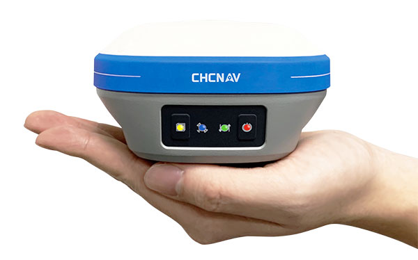 The i73 Pocket IMU-RTK GNSS. (Photo: CHCNAV)