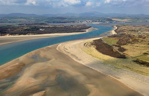 Dundrum Bay on the coast of Northern Ireland is captured by a mapping airplane in a project to document climate change effects. (Photo: DAERA/Bluesky)