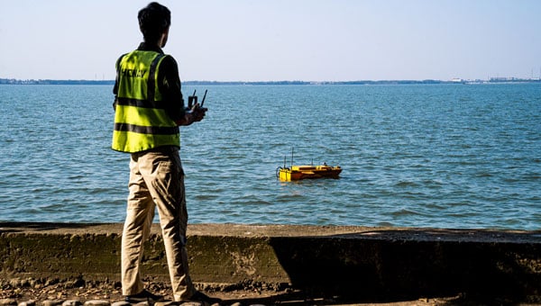 A USV can operate where it would be dangerous or inefficient for a manned boat. (Image: CHCNAV) 